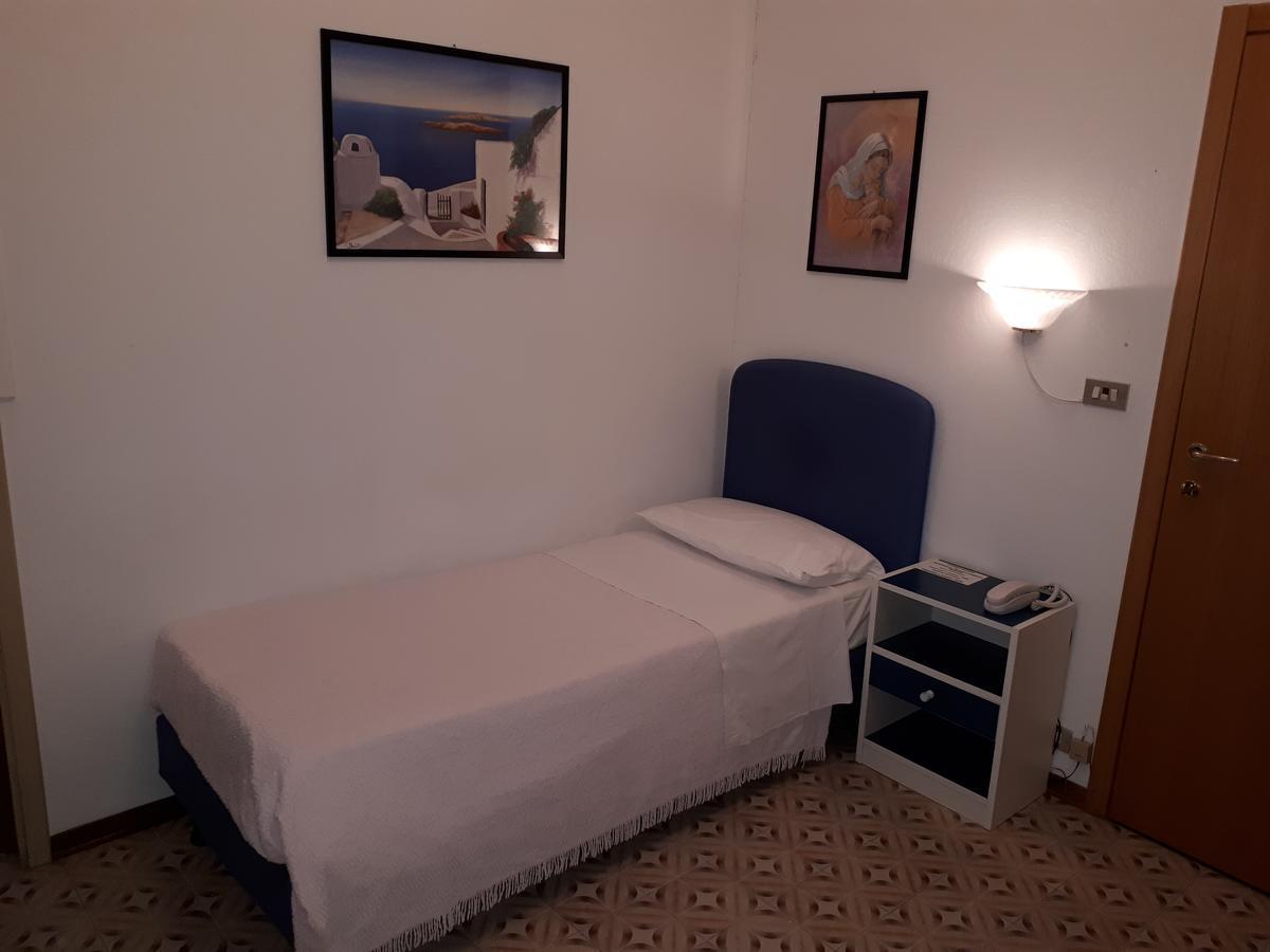 Hotel Ciclamino ริโอโล แตร์เม ภายนอก รูปภาพ