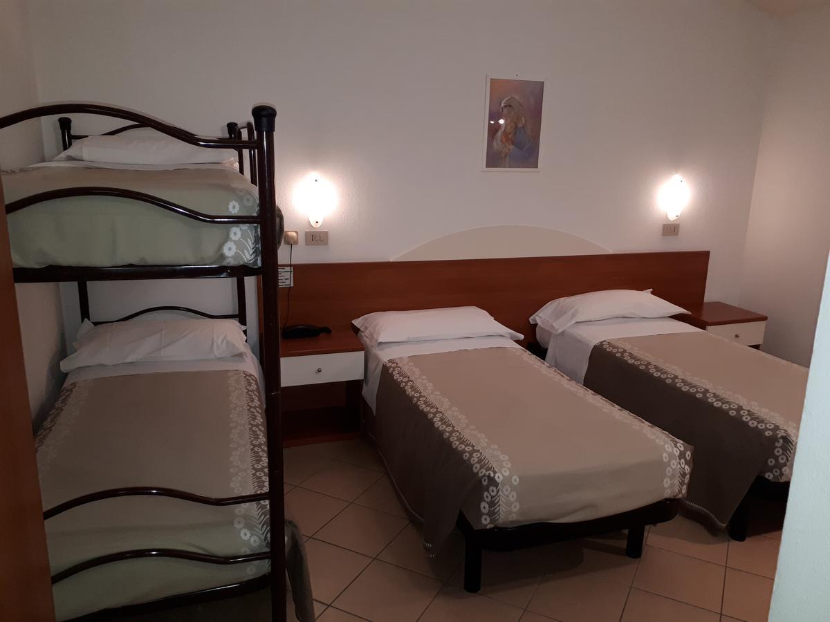 Hotel Ciclamino ริโอโล แตร์เม ภายนอก รูปภาพ