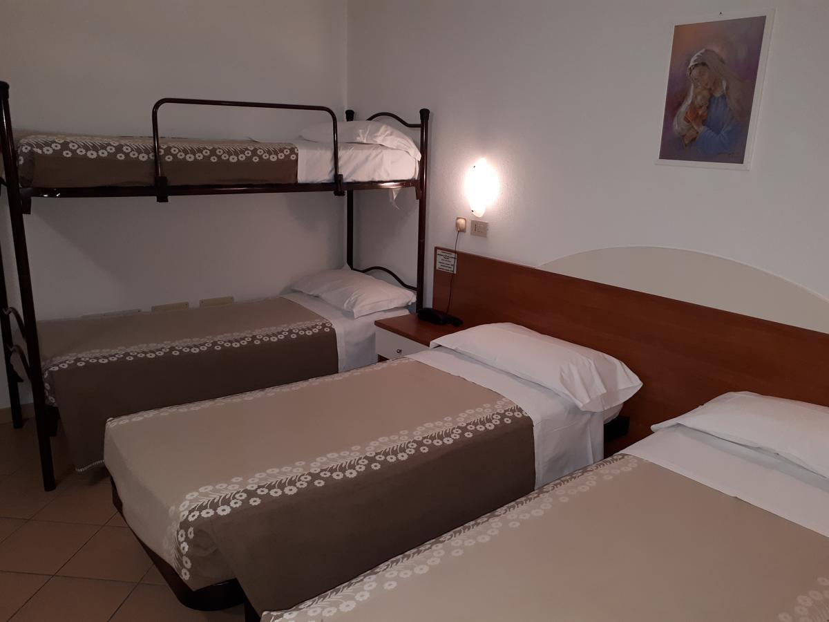 Hotel Ciclamino ริโอโล แตร์เม ภายนอก รูปภาพ
